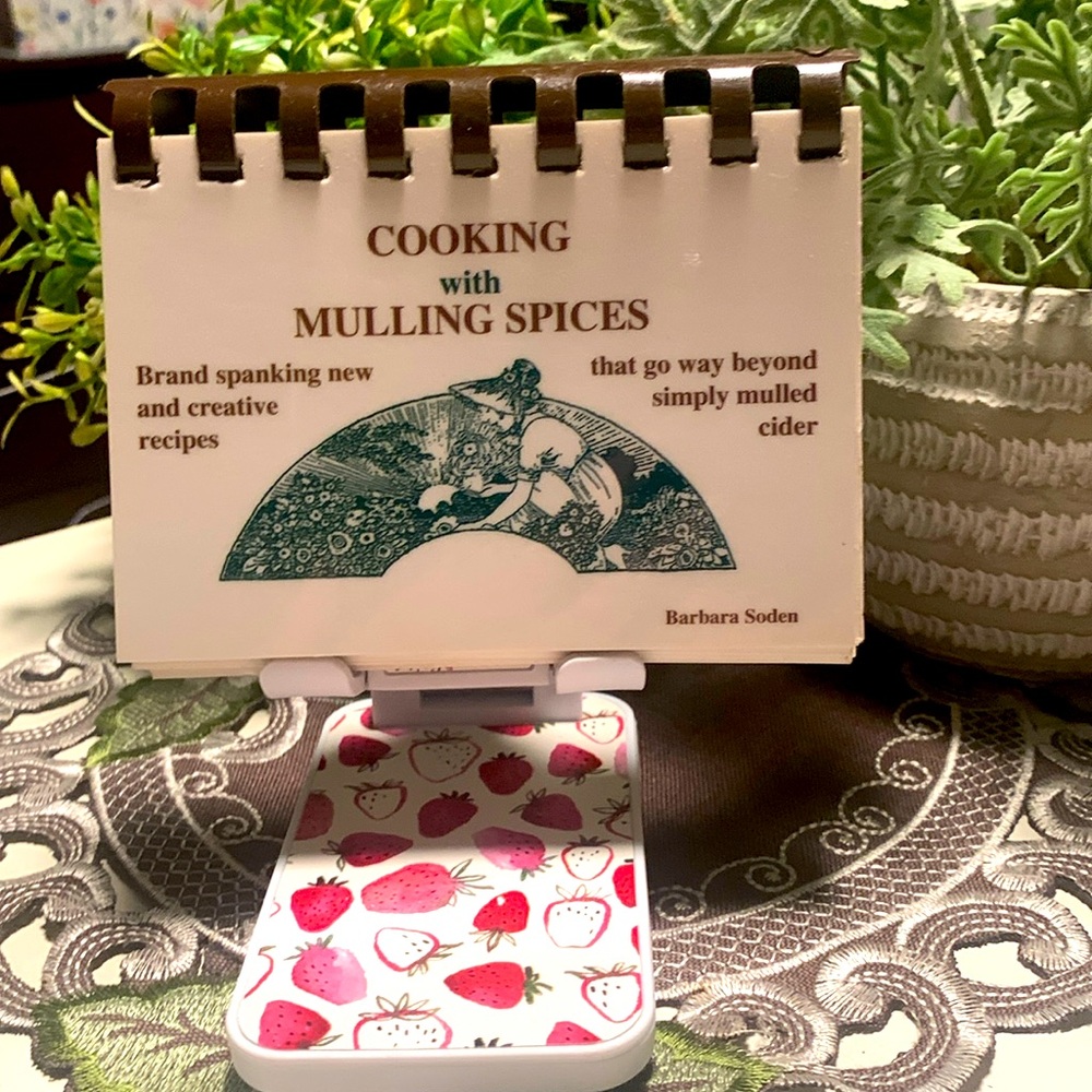 Cooking with Mulling Spices Cookbook…172 binding pages of recipes…NWOT